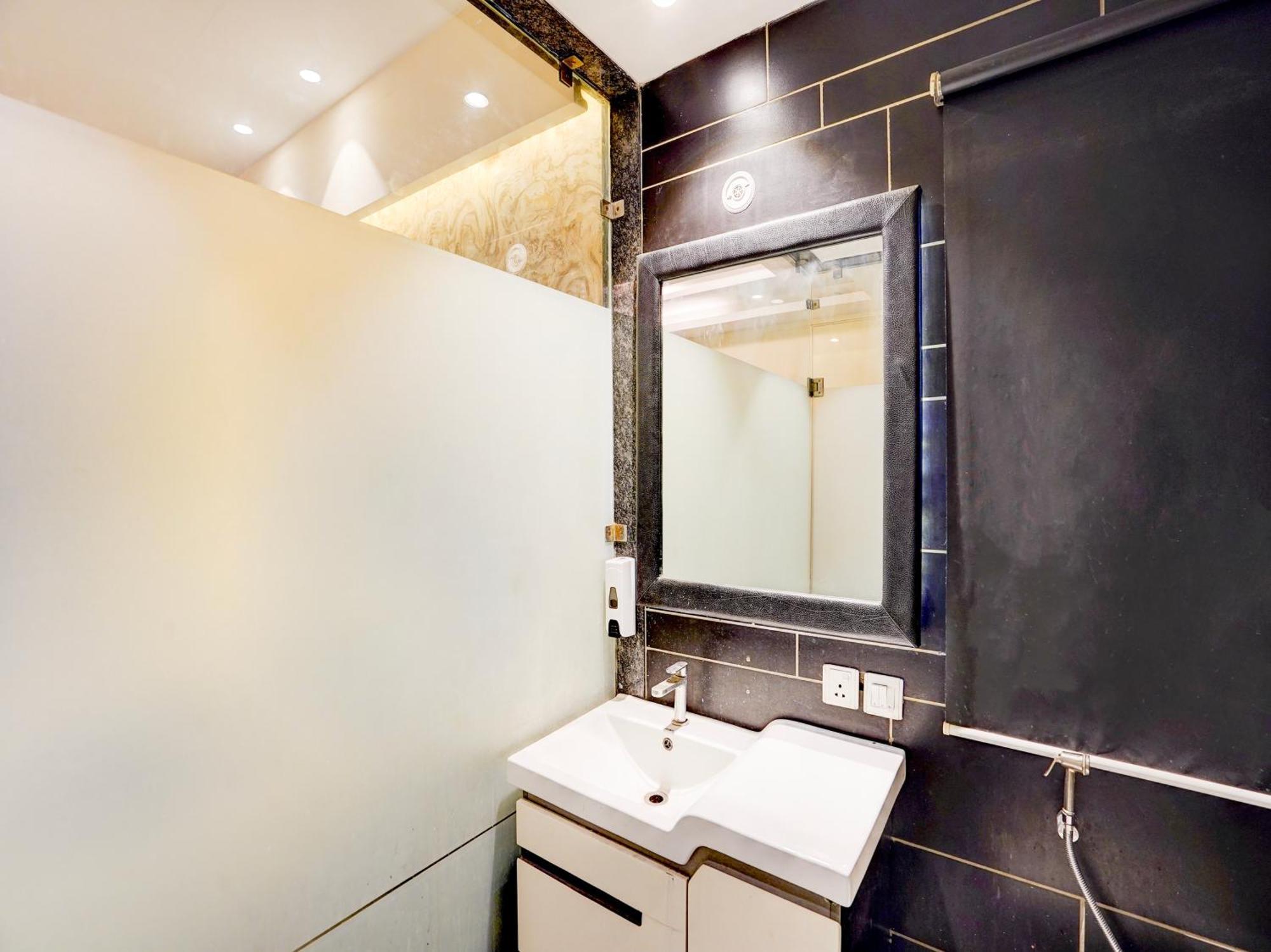 Hotel Super Townhouse Pitampura West Enclave Delhi  Exterior foto