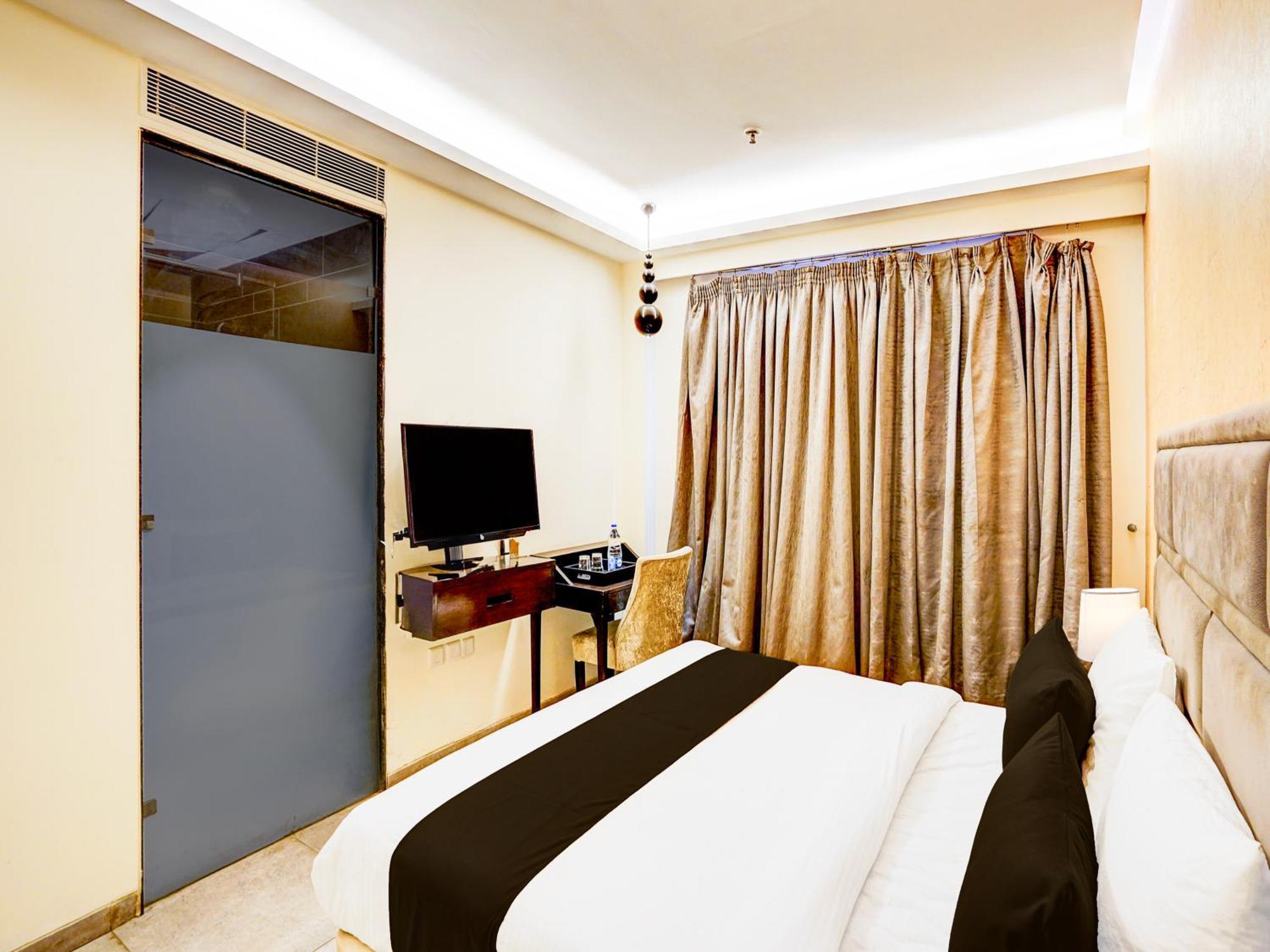 Hotel Super Townhouse Pitampura West Enclave Delhi  Exterior foto