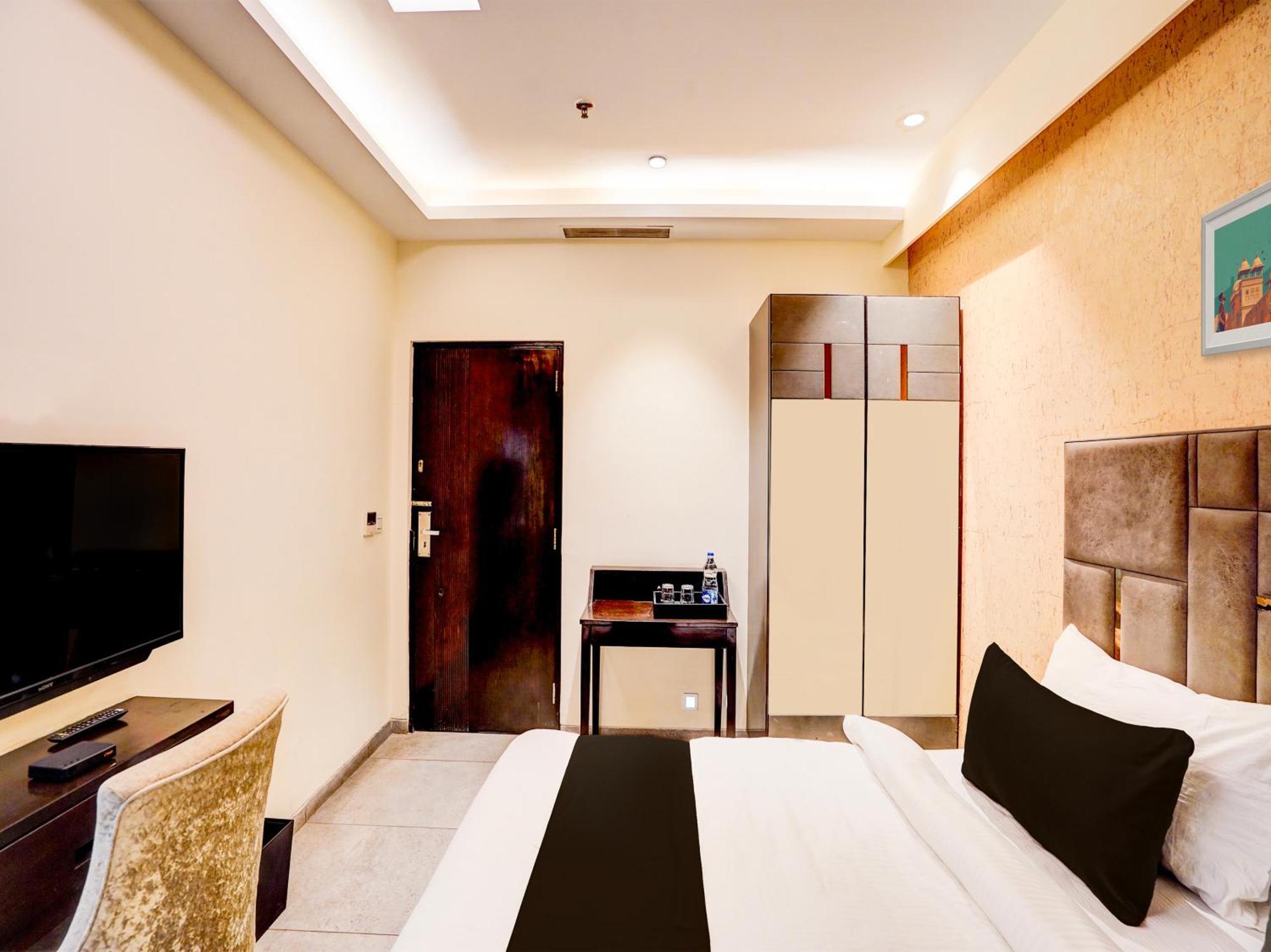 Hotel Super Townhouse Pitampura West Enclave Delhi  Exterior foto